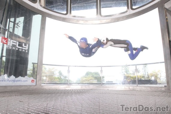 disabled_can_enjoy_indoor_skydiving_9
